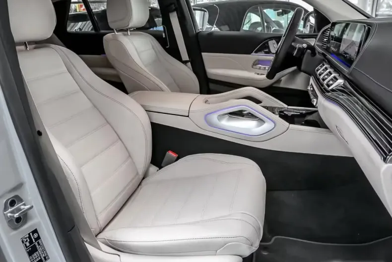 Mercedes-Benz GLE 450 din 2023 cu 8.400 km - oferta MER114651 - foto 6