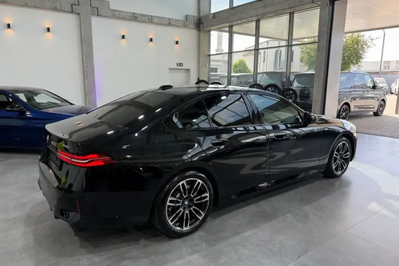 BMW 520 din 2024 cu 18.800 km - oferta BMW114656 - foto 6