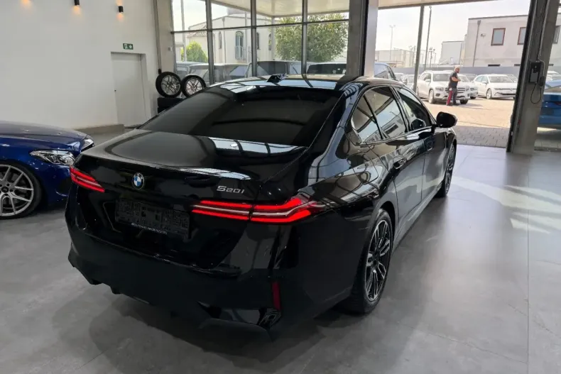 BMW 520 din 2024 cu 18.800 km - oferta BMW114656 - foto 7