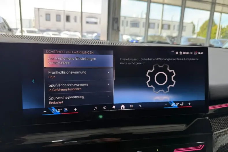 BMW 520 din 2024 cu 18.800 km - oferta BMW114656 - foto 39