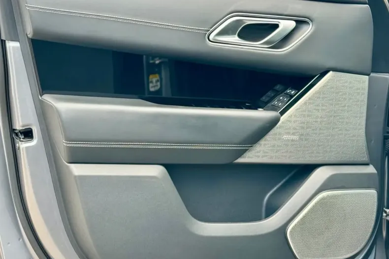 Land Rover Range Rover Velar din 2020 cu 91.285 km - oferta LAN114657 - foto 32