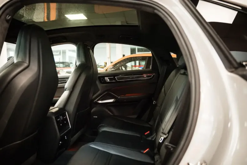 Porsche Cayenne din 2020 cu 94.750 km - oferta POR114668 - foto 29