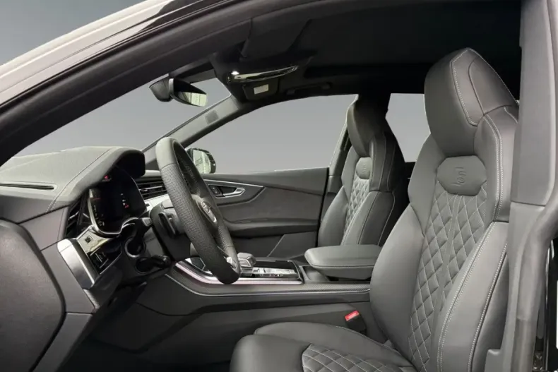 Audi Q8 din 2025 cu 1.522 km - oferta AUD114673 - foto 5