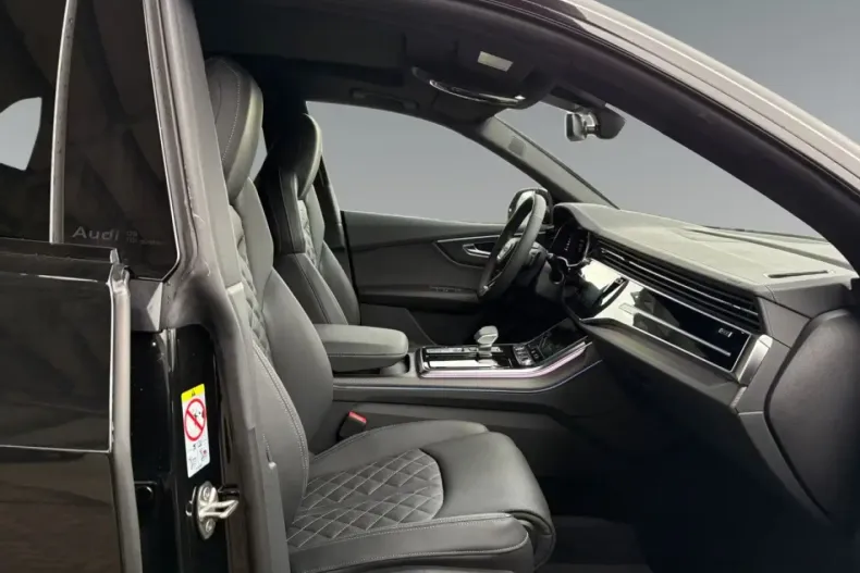 Audi Q8 din 2025 cu 1.522 km - oferta AUD114673 - foto 9