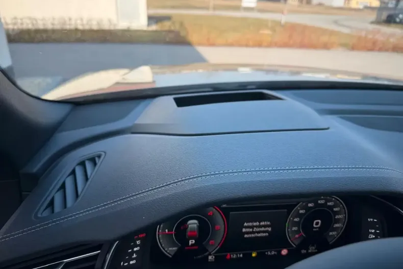 Audi Q8 din 2024 cu 29 km - oferta AUD114674 - foto 13