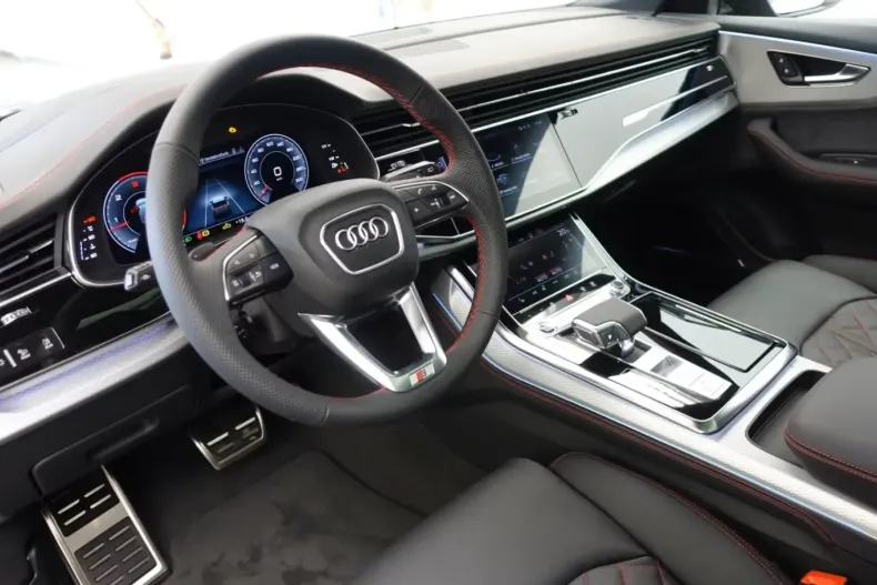 Audi Q8 din 2024 cu 9.900 km - oferta AUD114675 - foto 6