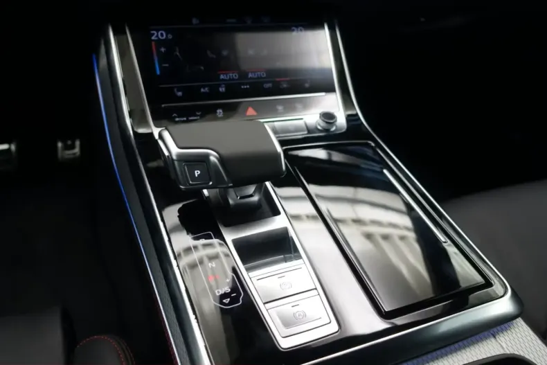 Audi Q8 din 2024 cu 9.900 km - oferta AUD114675 - foto 11