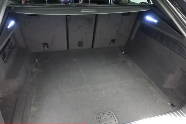 Audi Q8 din 2024 cu 9.900 km - oferta AUD114675 - foto 12