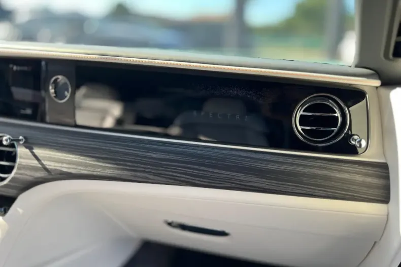 Rolls-Royce Spectre din 2024 cu 3.576 km - oferta ROL114676 - foto 35