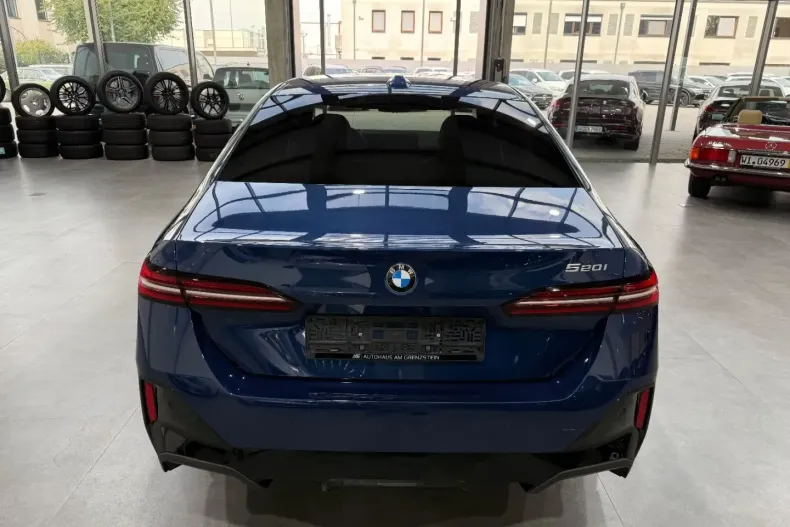 BMW 520 din 2024 cu 25.700 km - oferta BMW114677 - foto 8