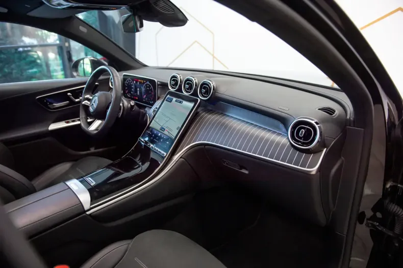 Mercedes-Benz GLC 220 din 2024 cu 13.071 km - oferta MER114680 - foto 28