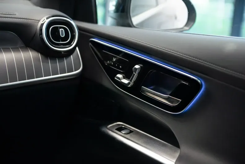 Mercedes-Benz GLC 220 din 2024 cu 13.071 km - oferta MER114680 - foto 32