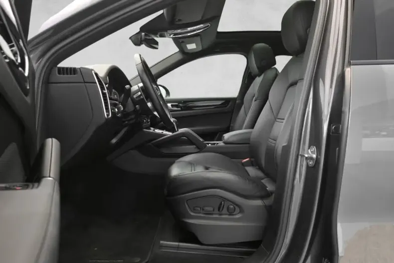 Porsche Cayenne din 2022 cu 62.965 km - oferta POR114684 - foto 7