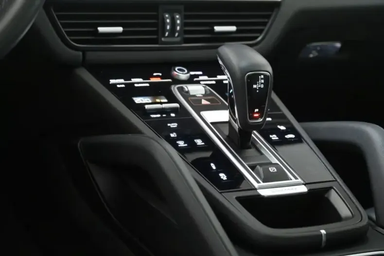 Porsche Cayenne din 2022 cu 62.965 km - oferta POR114684 - foto 11