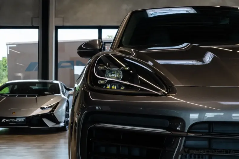 Porsche Cayenne din 2021 cu 68.350 km - oferta POR114686 - foto 12