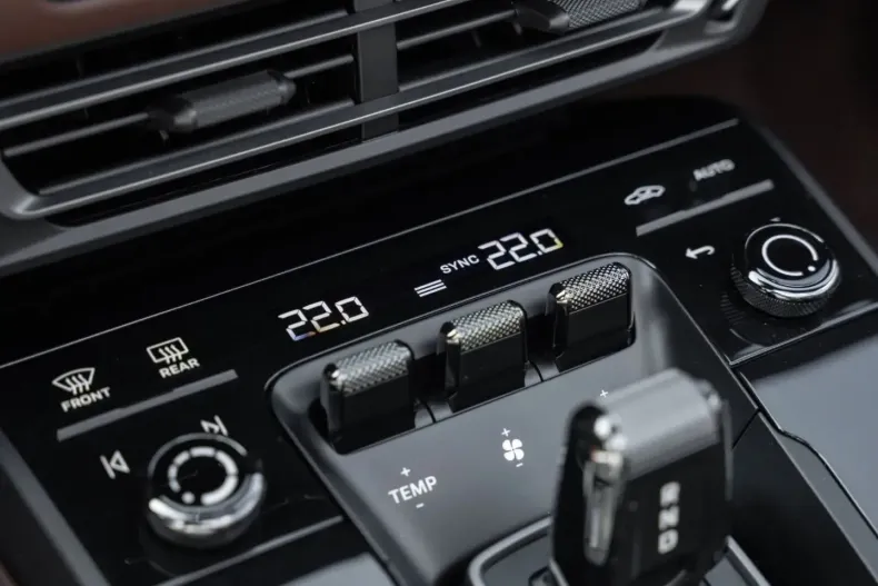 Porsche 992 din 2024 cu 16.900 km - oferta POR114688 - foto 25