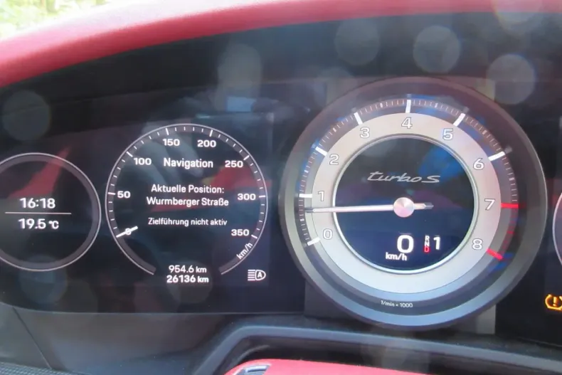 Porsche 992 din 2021 cu 26.600 km - oferta POR114692 - foto 8