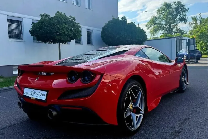 Ferrari F8 din 2021 cu 5.430 km - oferta FER114694 - foto 3