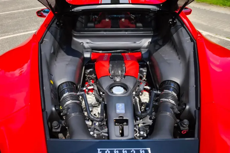 Ferrari F8 din 2021 cu 5.430 km - oferta FER114694 - foto 8