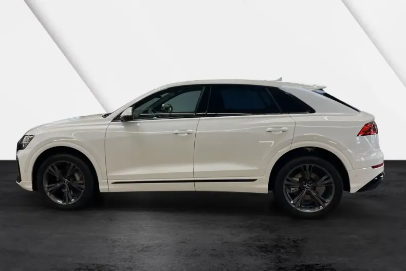 Audi Q8 din 2024 cu 1.077 km - oferta AUD114706 - foto 3