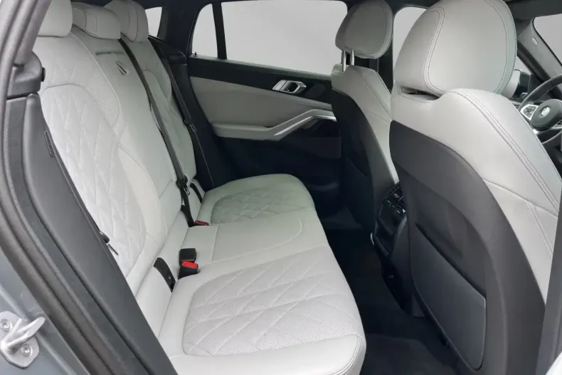 BMW X6 din 2024 cu 8.980 km - oferta BMW114715 - foto 8