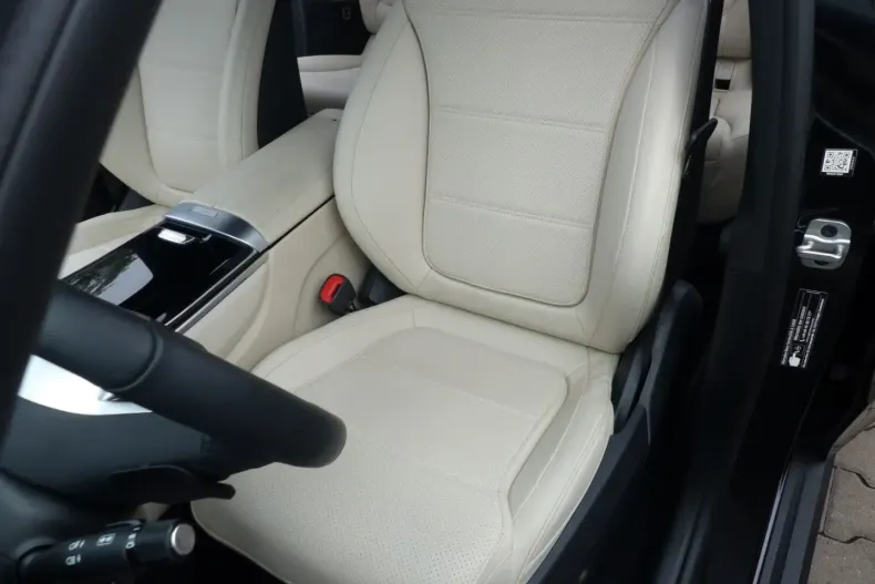 Mercedes-Benz GLC 200 din 2024 cu 9.782 km - oferta MER114721 - foto 13