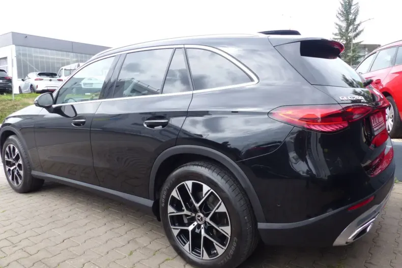 Mercedes-Benz GLC 200 din 2024 cu 9.782 km - oferta MER114723 - foto 6