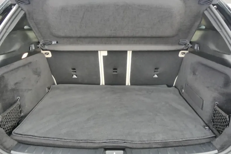 Mercedes-Benz GLA 220 din 2023 cu 33.660 km - oferta MER114725 - foto 11