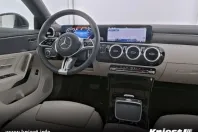 Mercedes-Benz CLA 180 din 2024 cu 11.149 km - oferta MER114729 - foto 5