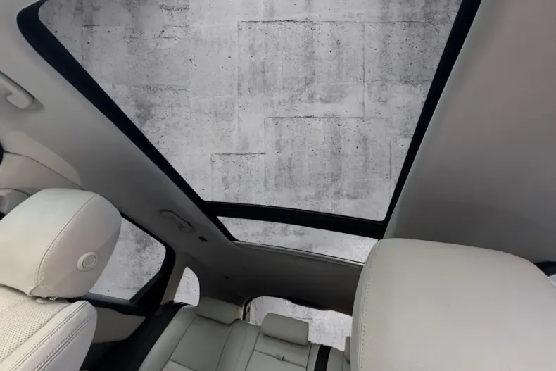 Land Rover Range Rover Velar din 2023 cu 46.000 km - oferta LAN114733 - foto 10