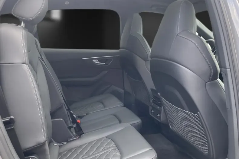 Audi SQ7 din 2024 cu 9.000 km - oferta AUD114737 - foto 17
