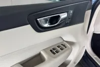 Volvo XC60 din 2022 cu 63.233 km - oferta VOL114761 - foto 16