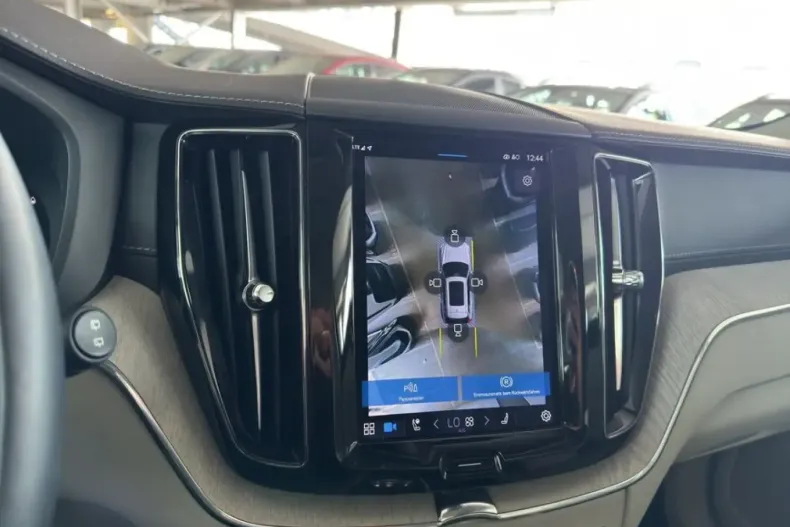 Volvo XC60 din 2022 cu 63.233 km - oferta VOL114761 - foto 17