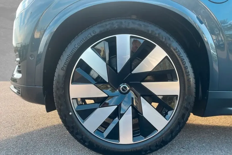 Volvo XC90 din 2024 cu 17.000 km - oferta VOL114773 - foto 2