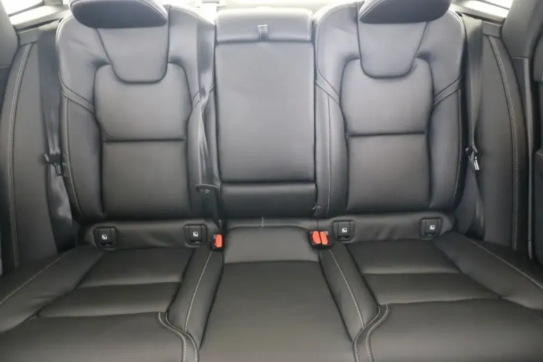 Volvo S90 din 2024 cu 22.400 km - oferta VOL114776 - foto 12