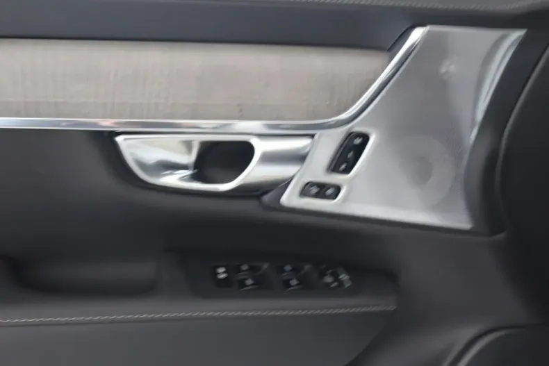 Volvo S90 din 2024 cu 22.400 km - oferta VOL114776 - foto 14