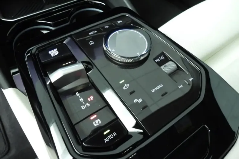 BMW 520 din 2024 cu 13.000 km - oferta BMW114777 - foto 16