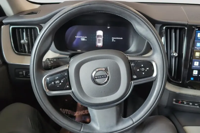 Volvo XC60 din 2022 cu 45.441 km - oferta VOL114779 - foto 5