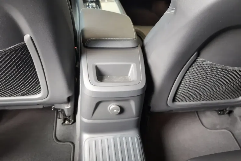 Volvo XC60 din 2022 cu 45.441 km - oferta VOL114779 - foto 9