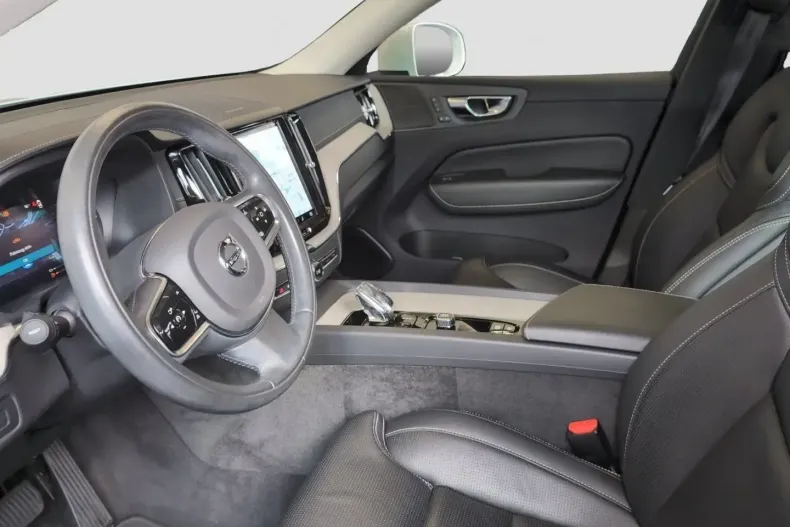 Volvo XC60 din 2022 cu 45.441 km - oferta VOL114779 - foto 11