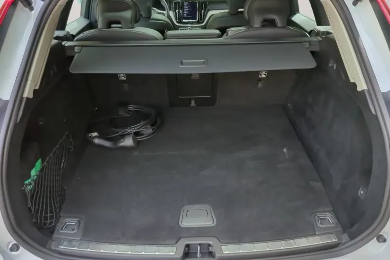 Volvo XC60 din 2021 cu 31.100 km - oferta VOL114783 - foto 9