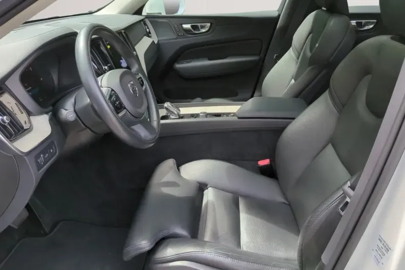 Volvo XC60 din 2021 cu 31.100 km - oferta VOL114783 - foto 16