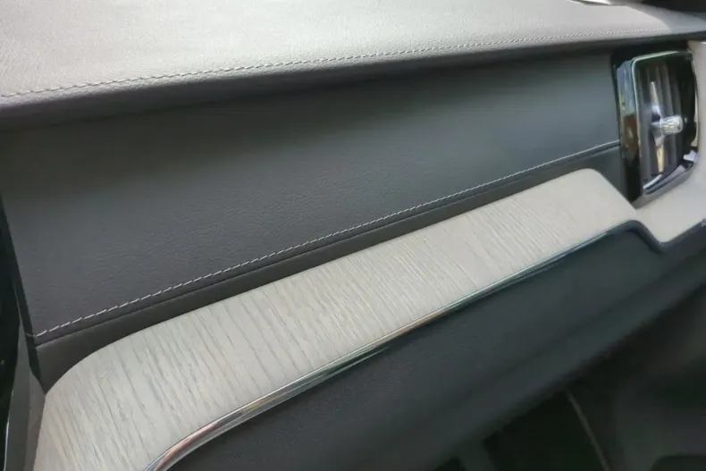 Volvo XC60 din 2021 cu 31.100 km - oferta VOL114783 - foto 24