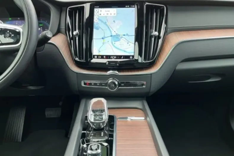 Volvo XC60 din 2021 cu 50.400 km - oferta VOL114784 - foto 13