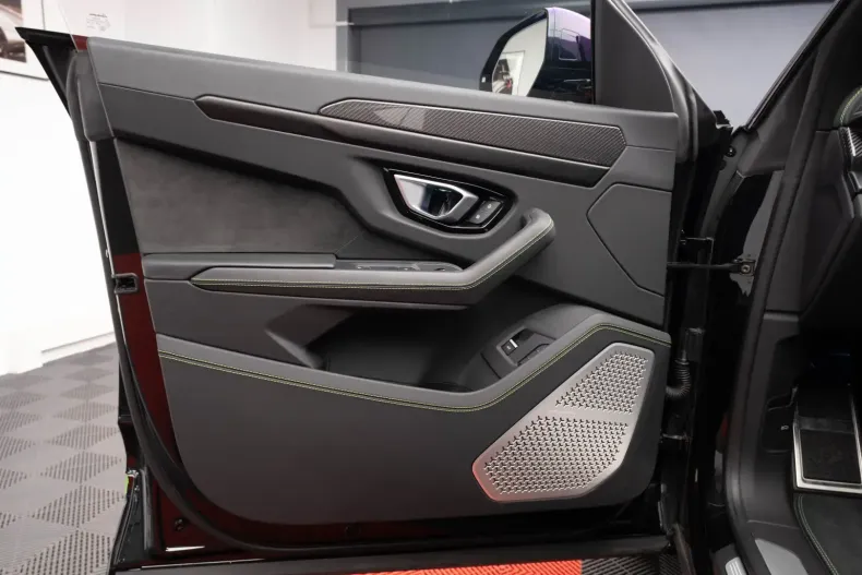 Lamborghini Urus din 2022 cu 10.000 km - oferta LAM114785 - foto 13