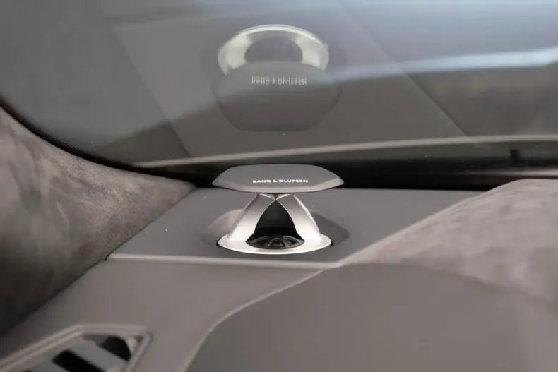 Lamborghini Urus din 2022 cu 10.000 km - oferta LAM114785 - foto 18