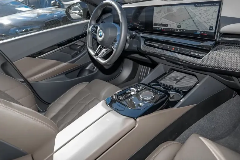 BMW 520 din 2024 cu 24.900 km - oferta BMW114789 - foto 8