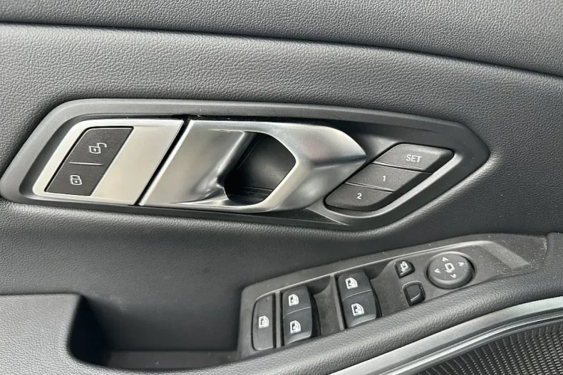 BMW 330 din 2023 cu 20.000 km - oferta BMW114791 - foto 24