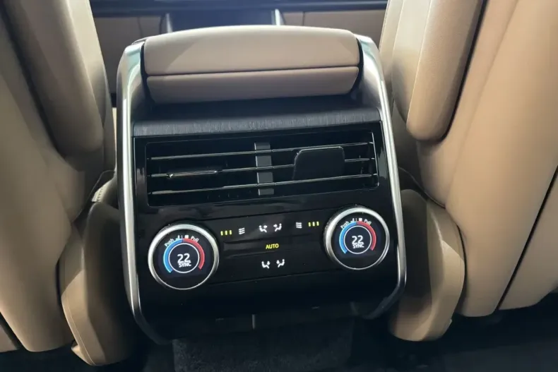 Land Rover Range Rover din 2025 cu 10 km - oferta LAN114815 - foto 13