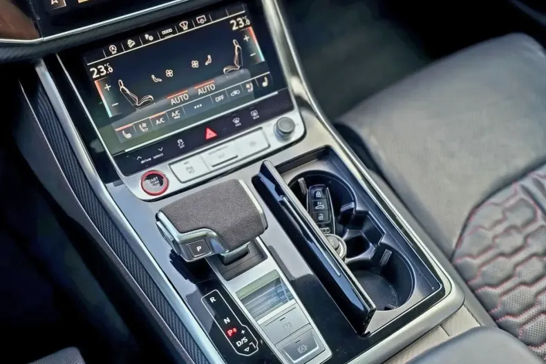 Audi RSQ8 din 2024 cu 25.458 km - oferta AUD114822 - foto 12